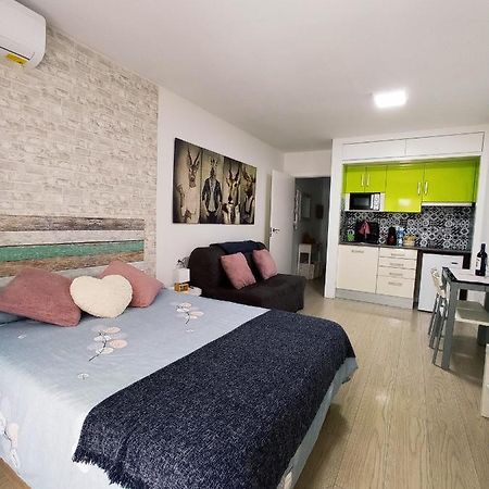 Apartamento con piscina a 2 minutos de la playa!!! Lloret de Mar Exterior foto