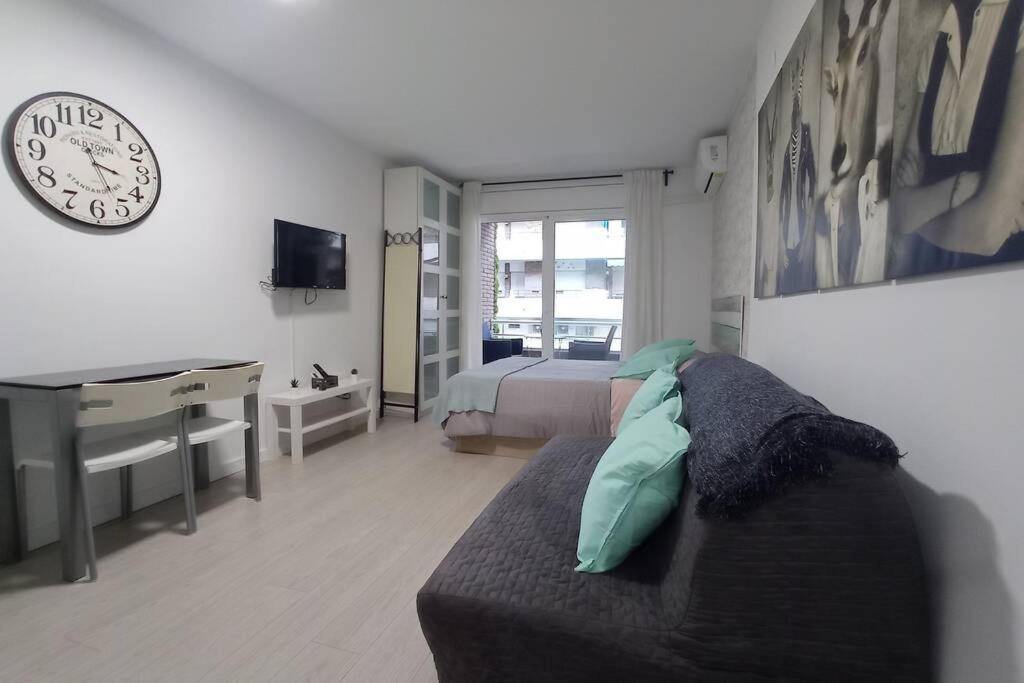 Apartamento con piscina a 2 minutos de la playa!!! Lloret de Mar Exterior foto
