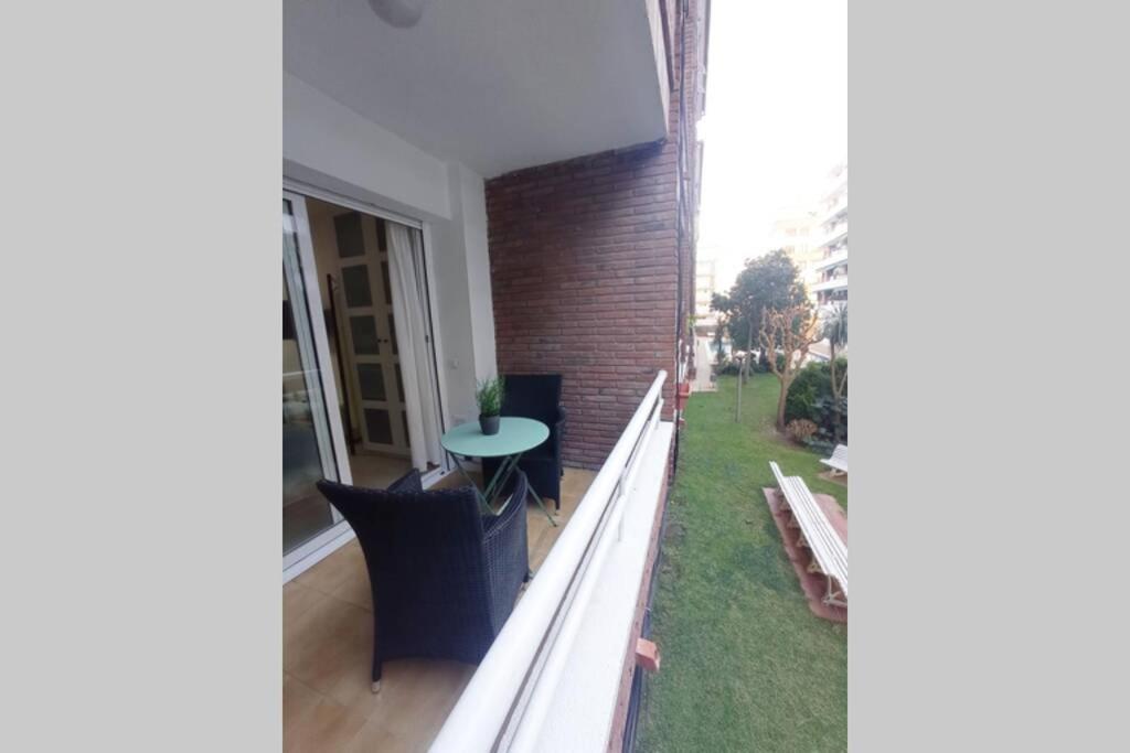 Apartamento con piscina a 2 minutos de la playa!!! Lloret de Mar Exterior foto