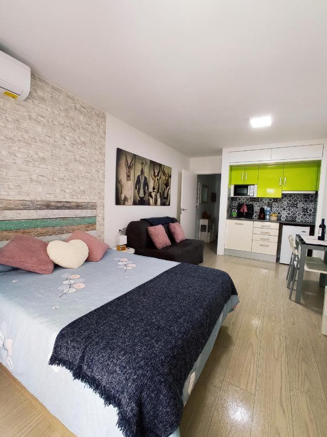 Apartamento con piscina a 2 minutos de la playa!!! Lloret de Mar Exterior foto